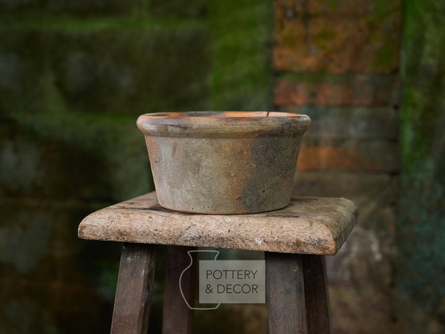Cressent Round Planter Baja Bronze