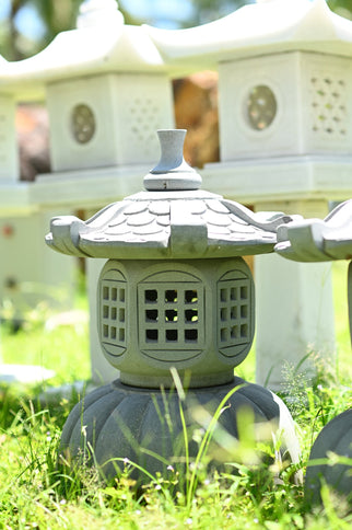 Blossom Crest Lantern