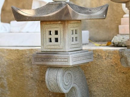 Elegant Arch Lantern